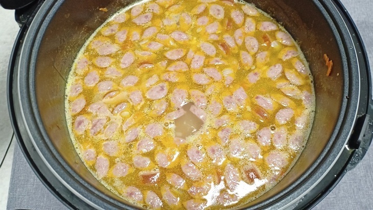 Гороховый суп с копчёностями — рецепт супа в мультиварке: шаг 5