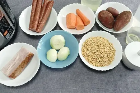 Гороховый суп с копчёностями — рецепт супа в мультиварке: шаг 1